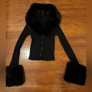 Black Ribbed Sweater Long Sleeves Cardigan with Faux Fur Trim XS